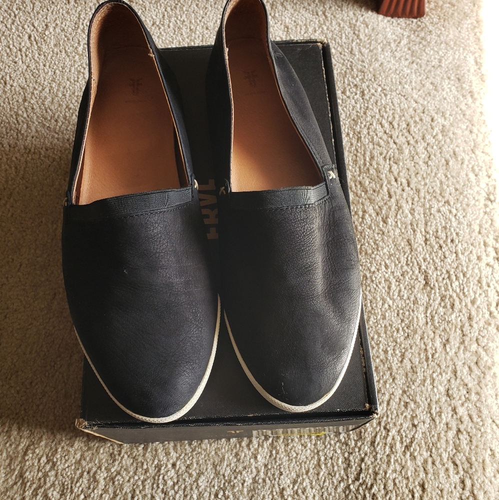 Frye Melanie slip-ons
